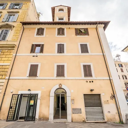 Apartment The Small Nest At Coliseum