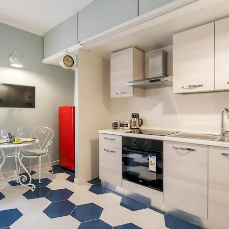 The Small Nest At Coliseum * Rom