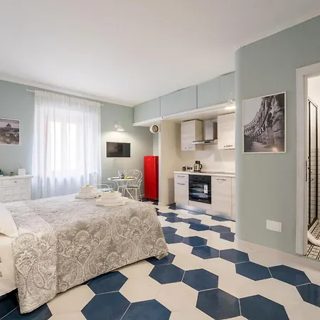 The Small Nest At Coliseum Apartment *