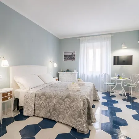 The Small Nest At Coliseum Apartment Rom