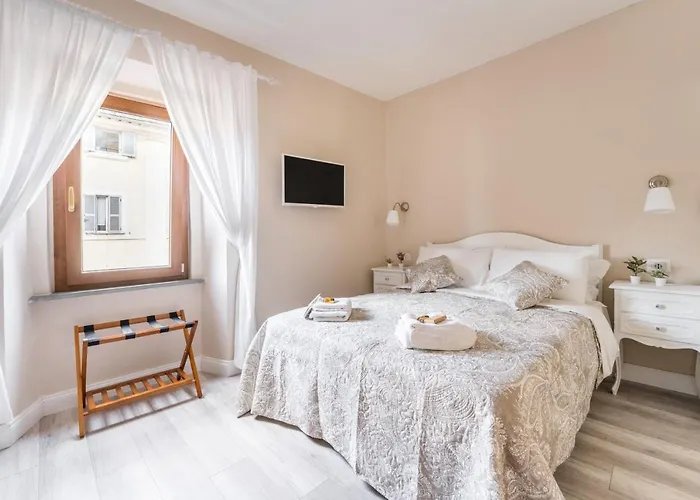 Lägenhet The Small Nest At Coliseum Rom