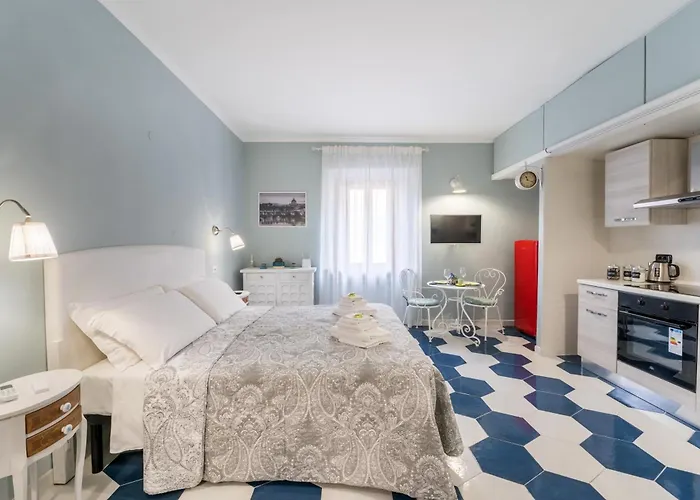 Lägenhet The Small Nest At Coliseum *