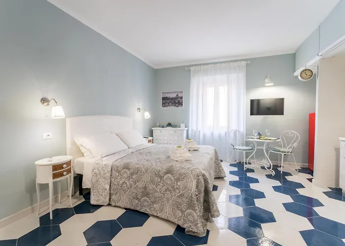 The Small Nest At Coliseum Lägenhet Rom